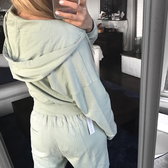 🆕 YOUNG FABULOUS & BROKE ODIN SWEATSHIRT IN MINT! - Picture 6 of 13